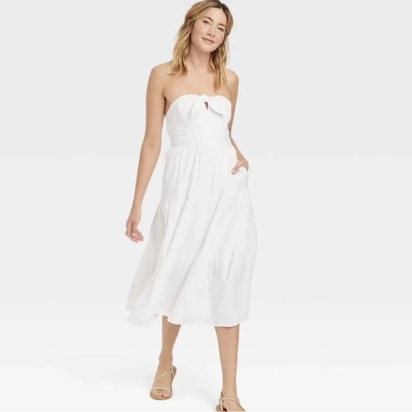 Sim & Sam Dresses & Skirts - Elegant Strapless White Dress